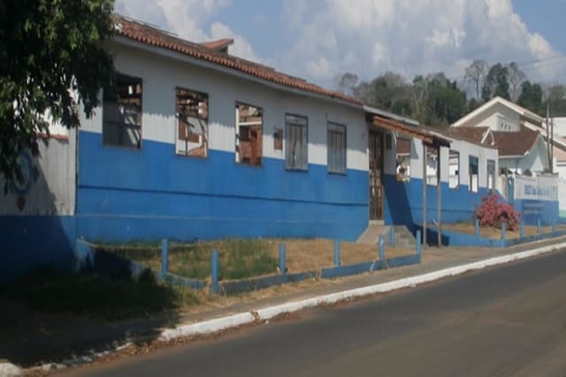 Vende-se 05 Terrenos no Centro